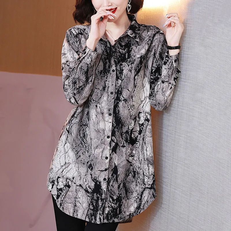 Vintage Printed Lapel Button O - Winter Clothing Vintage review and price